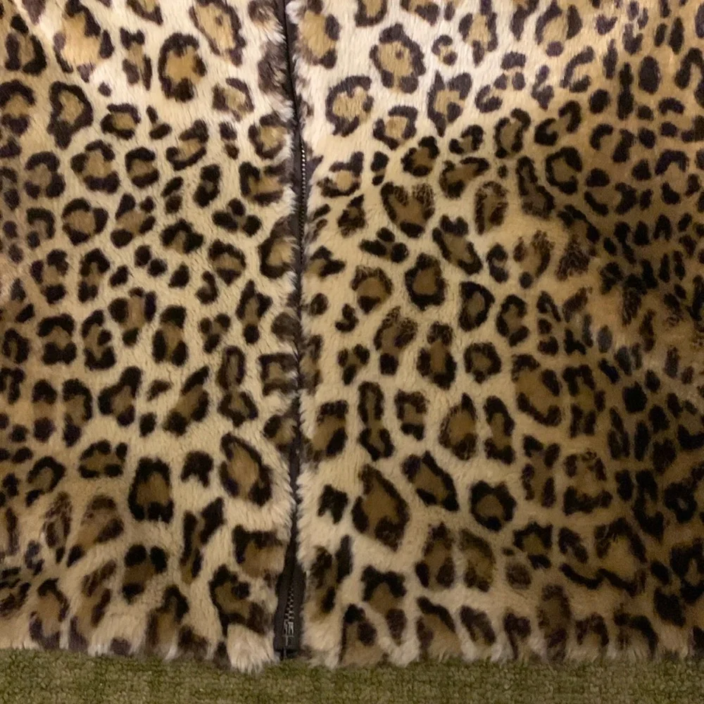 Women’s Faux Fur reversible Coat  - XL - Picture 10 of 12